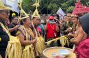 Pawai budaya mewarnai pembukaan Rakernas AMAN VIII di Kutai Kartanegara. Foto: AMAN